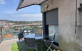 Desconectaengalicia Ático La Perla, piscina y pista tenis
